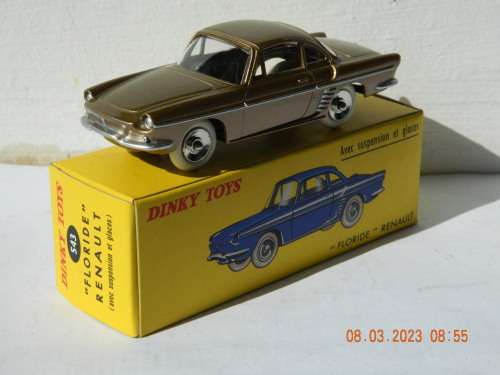 DINKY TOYS  - DE AGOSTINI  -  543  -   `FLORIDE` RENAULT