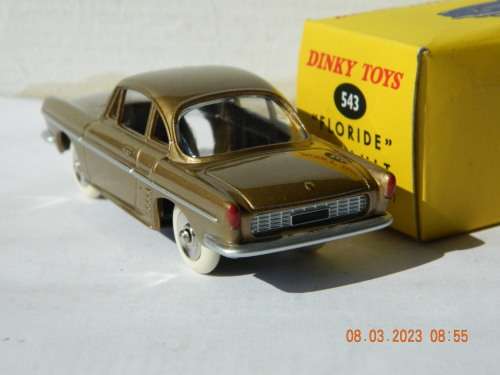 DINKY TOYS  - DE AGOSTINI  -  543  -   `FLORIDE` RENAULT