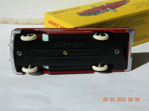 DINKY TOYS  - DE AGOSTINI  -  555  -   CABRIOLET FORD `THUNDERBIRD`