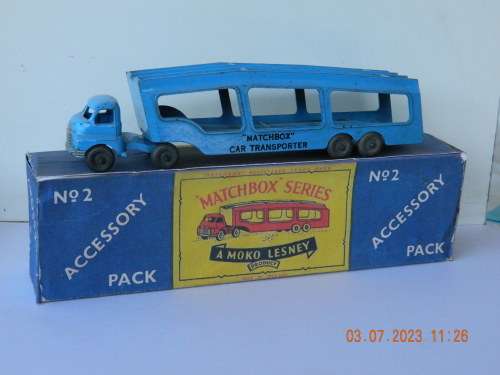 MATCHBOX  SERIES -  NO.2 ACCESSORY PACK -  CAR TRANSPORTER