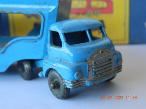 MATCHBOX  SERIES -  NO.2 ACCESSORY PACK -  CAR TRANSPORTER