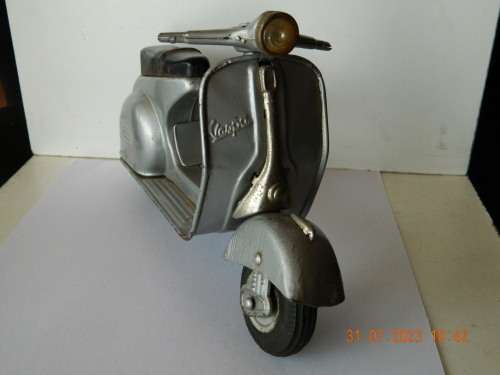 JAPAN UNKNOWN MAKE  -  VESPA SCOOTER  G.S.
