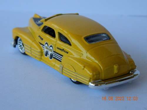 HOTWHEELS -  CHEVY FLEETLINE  47