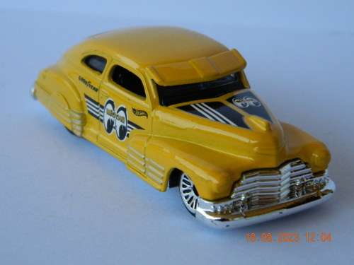 HOTWHEELS -  CHEVY FLEETLINE  47