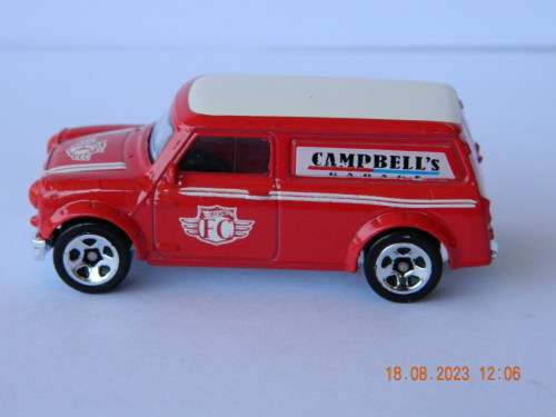 HOTWHEELS -  AUSTIN MINI VAN