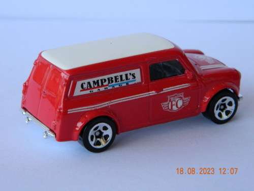 HOTWHEELS -  AUSTIN MINI VAN
