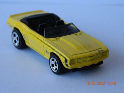 HOTWHEELS -  CAMARO  69