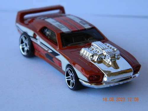 HOTWHEELS -  RIVETED