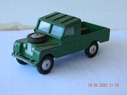 CORGI TOYS -   -   LAND ROVER