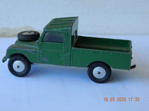 CORGI TOYS -   -   LAND ROVER