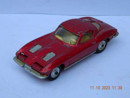 CORGI TOYS -   -   CHEVROLET -  CORVETTE STING RAY