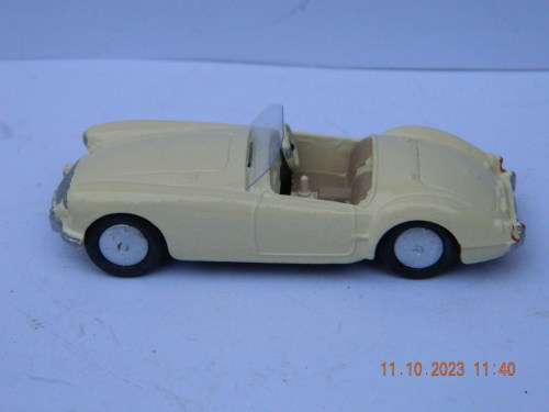 CORGI TOYS -   -   M.G.A. - SPORTS CAR