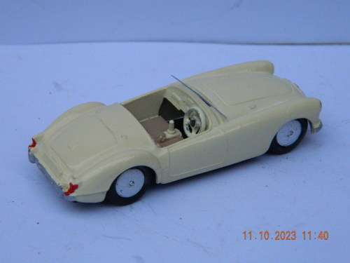 CORGI TOYS -   -   M.G.A. - SPORTS CAR
