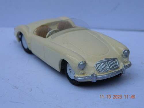 CORGI TOYS -   -   M.G.A. - SPORTS CAR