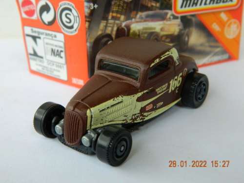 MATCHBOX -  327  -  1933 FORD COUPE