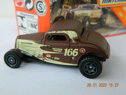 MATCHBOX -  327  -  1933 FORD COUPE
