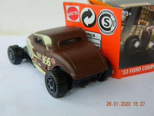 MATCHBOX -  327  -  1933 FORD COUPE