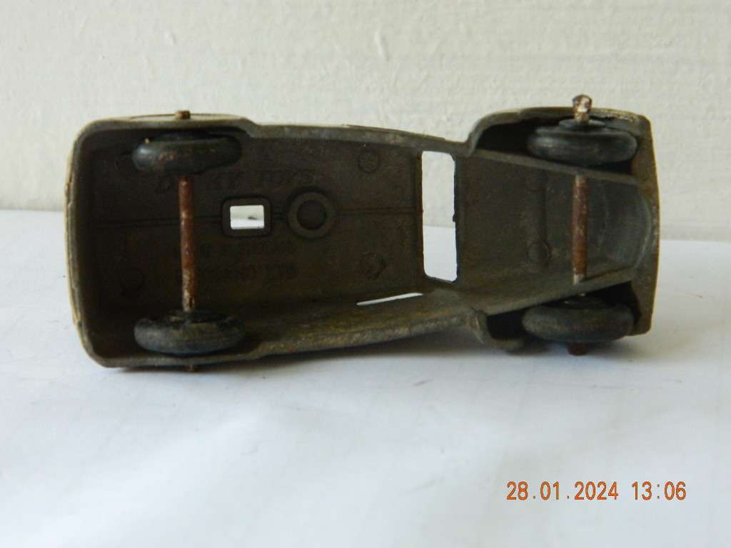 DINKY TOYS  -  34c  -  LOUDSPEAKER VAN