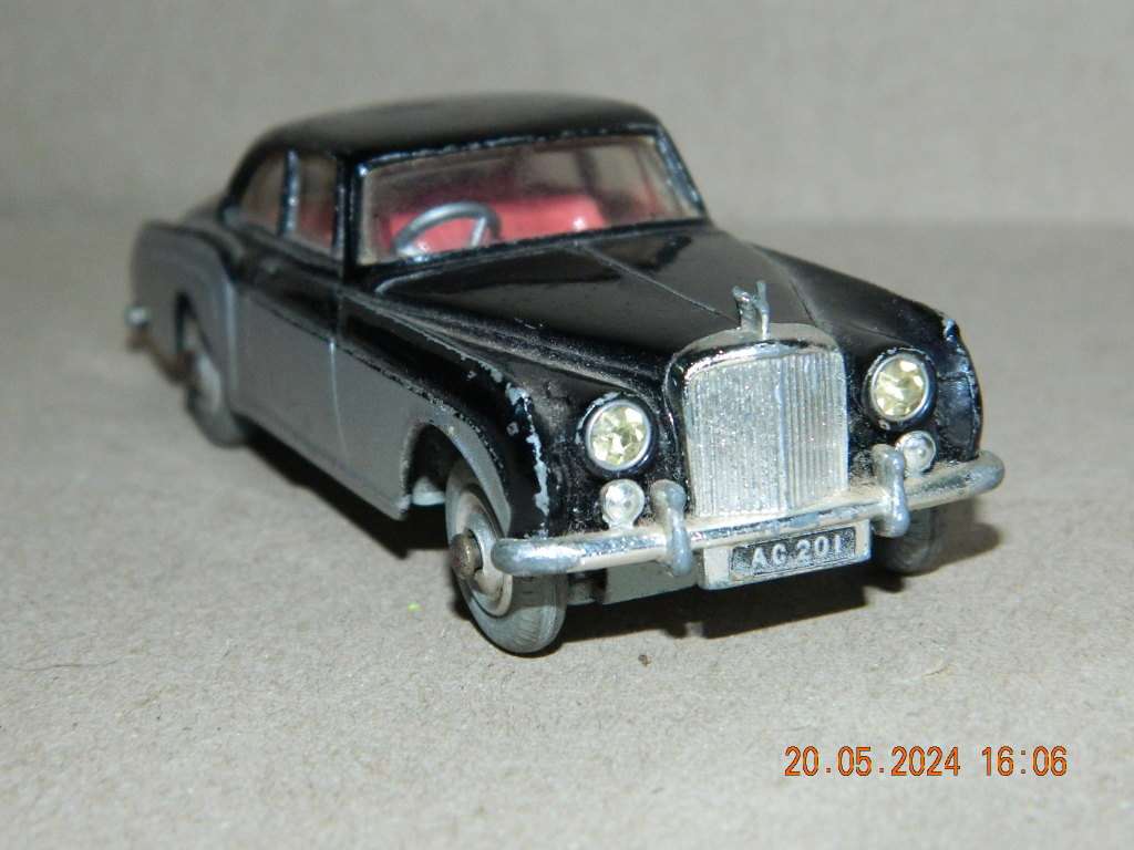 CORGI TOYS -  224   -   BENTLEY CONTINENTAL SPORTS SALOON