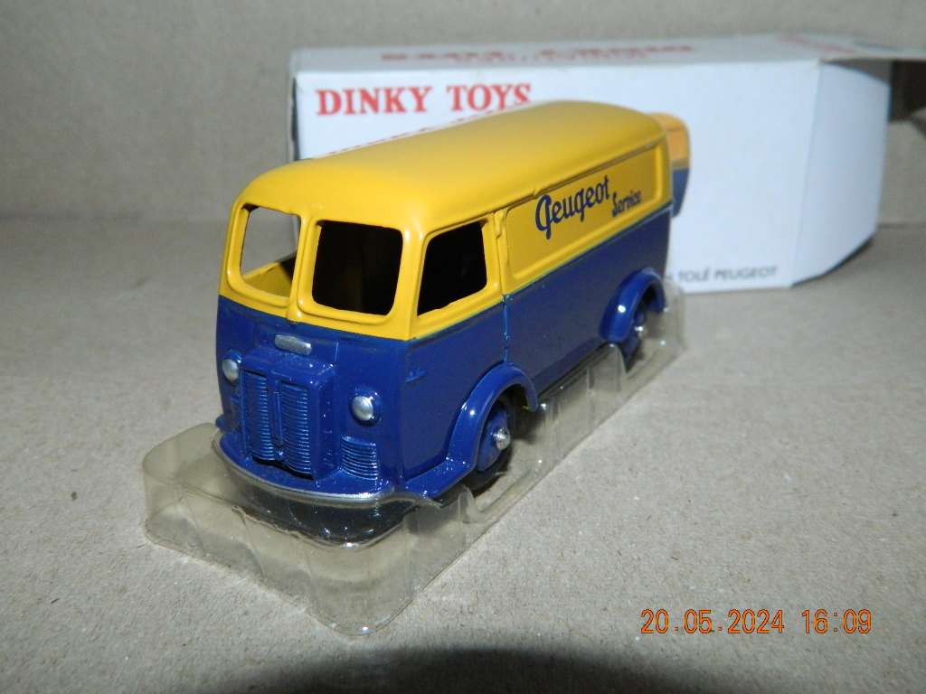 DEAGOSTINI DINKY TOYS  -  25B  -  FOURGO`N TOLE PEUGEOT