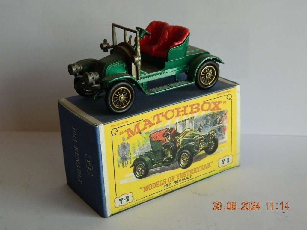 MATCHBOX -  MODELS OF YESTERYEAR  -  Y 2  -  1911  RENAULT