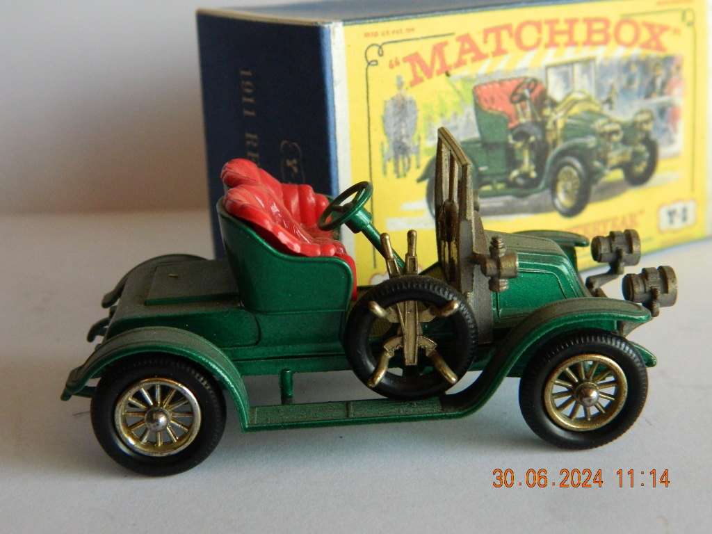 MATCHBOX -  MODELS OF YESTERYEAR  -  Y 2  -  1911  RENAULT