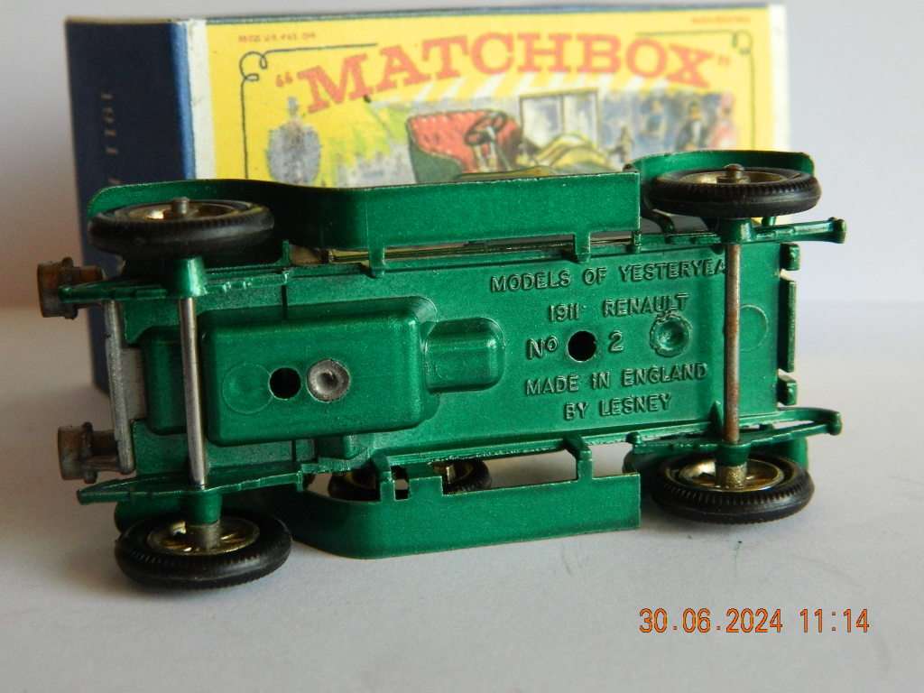 MATCHBOX -  MODELS OF YESTERYEAR  -  Y 2  -  1911  RENAULT
