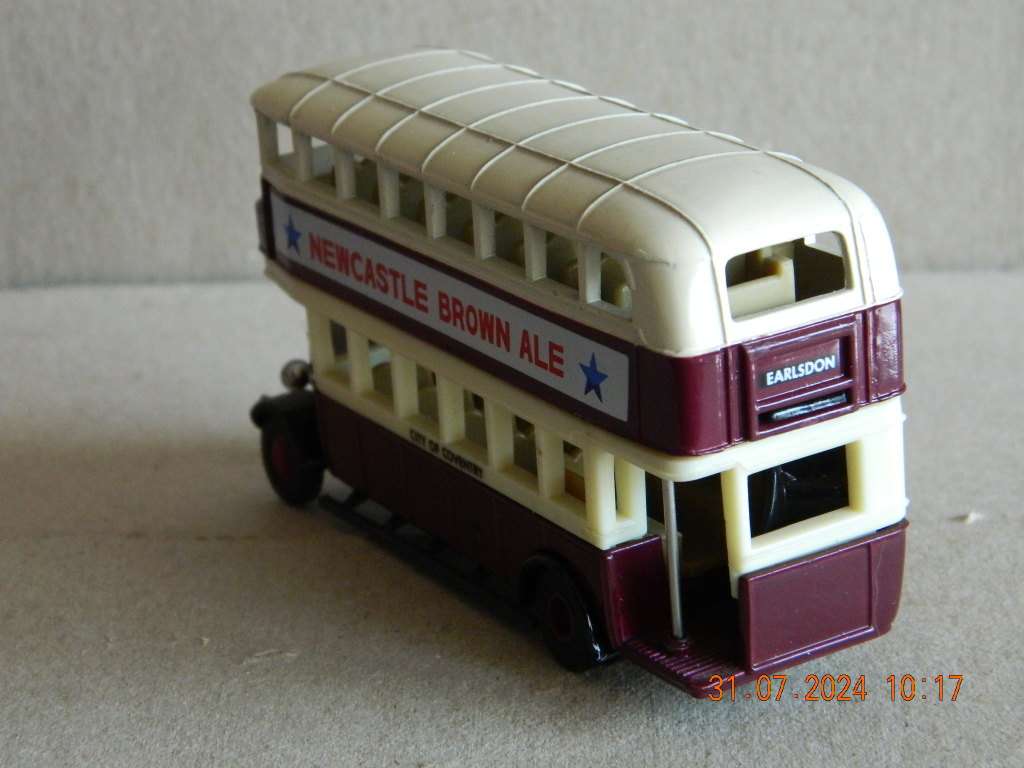 MATCHBOX   -  Y5  -  1930 - LEYLAND TITAN TDI BUS