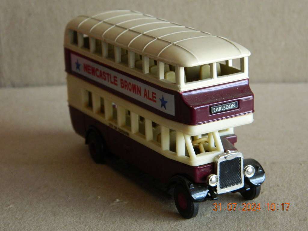 MATCHBOX   -  Y5  -  1930 - LEYLAND TITAN TDI BUS