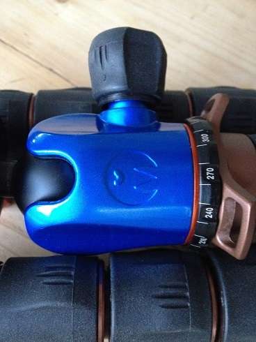 TRIPOD Evolution Three Legged Thing Nigel Carbon fibre - perfect condition.