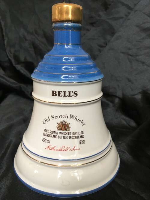 Bell's Whisky - commemorative ceramic decanter- Queen Mother's 90th birthday 1990