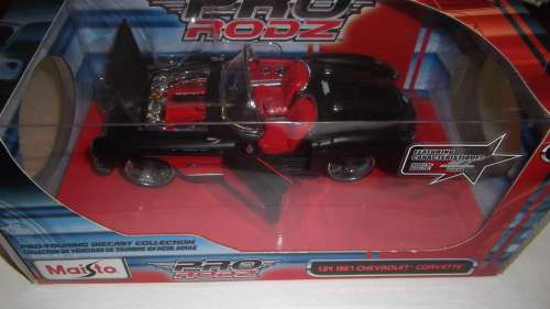 Maisto 1/24 Pro Rodz 1957 Chev Corvette