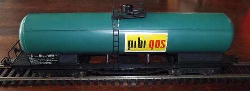 Lima HO Scale PIBI Gas Railroad Tanker Car