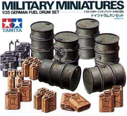 Tamiya 1/35 German Fuel Drum Set