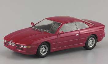 Reduced until 31 July!!! - Universal Hobbies 1/43 BMW 850i