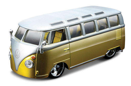 Bburago 1/32 Volkswagen Van "Samba"