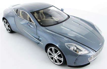 Mondo 1/18 Aston Martin One 77