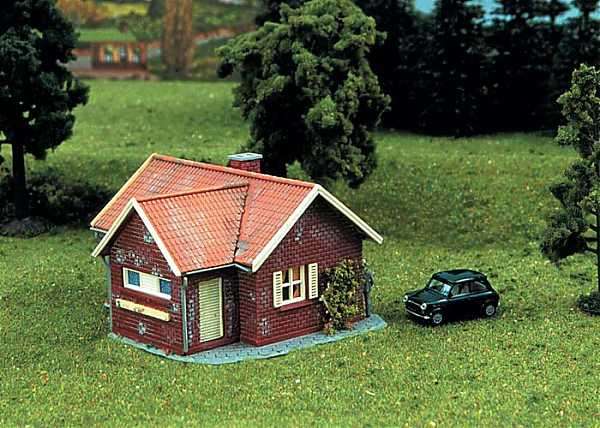 Reduced - Heljan HO - House