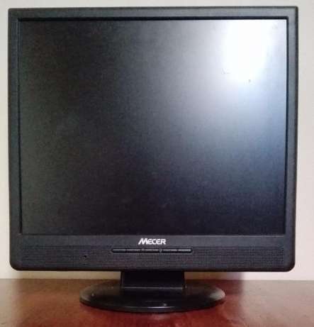 19" Mecer TJ999 LCD Monitor