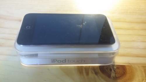 Apple iPod touch 4th Generation 8gb