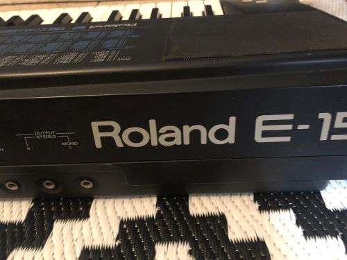 Roland E-15 Synthesizer Keyboard and Yamaha FC4 pedal