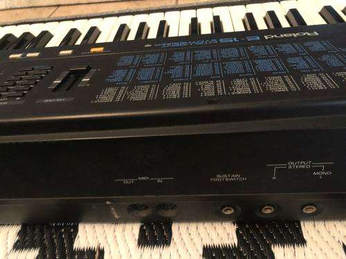 Roland E-15 Synthesizer Keyboard and Yamaha FC4 pedal
