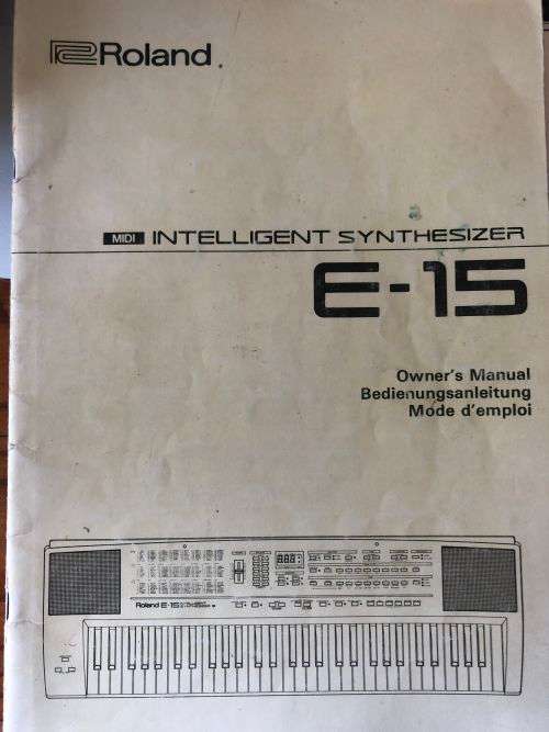 Roland E-15 Synthesizer Keyboard and Yamaha FC4 pedal