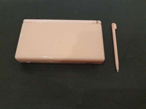 Nintendo DS Lite