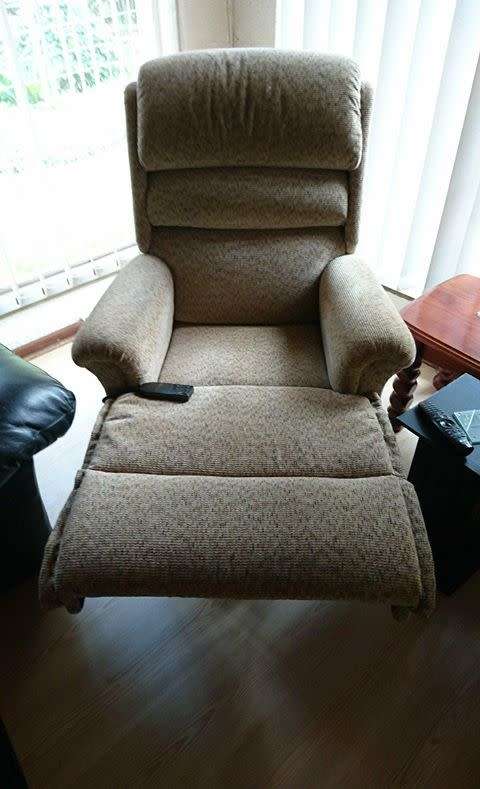 Sherborne electric "lift and rise" recliner