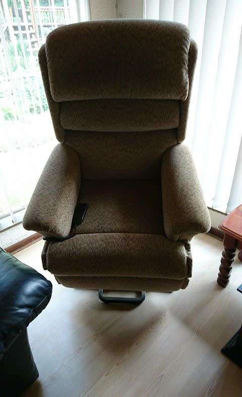 Sherborne electric "lift and rise" recliner