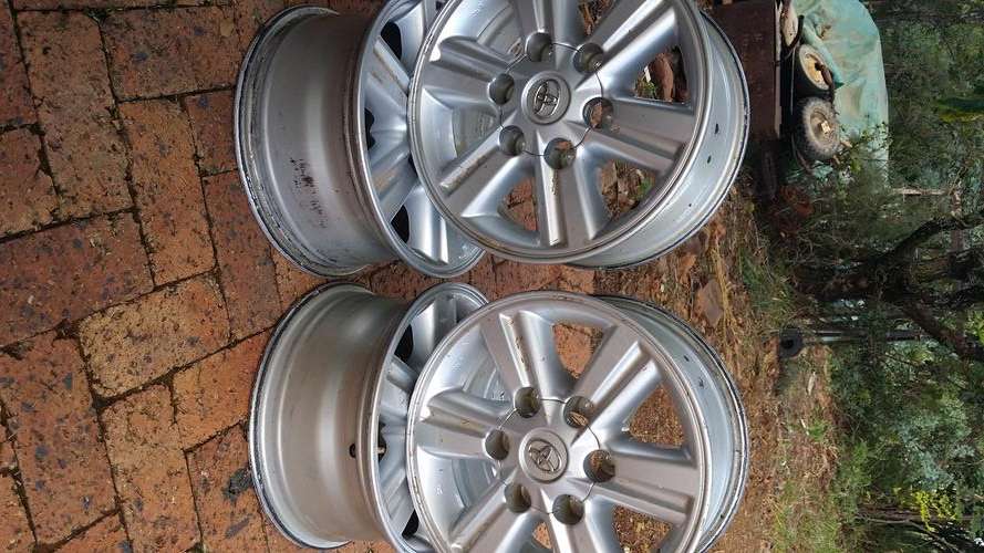 Original 15" Toyota LDV Wheels