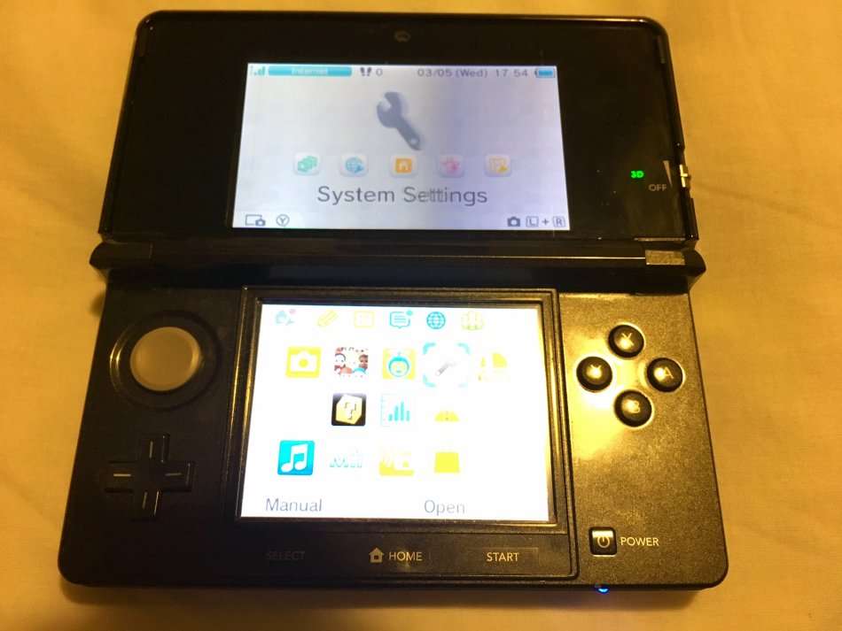 Nintendo 3DS console Cosmos Black (EUR)