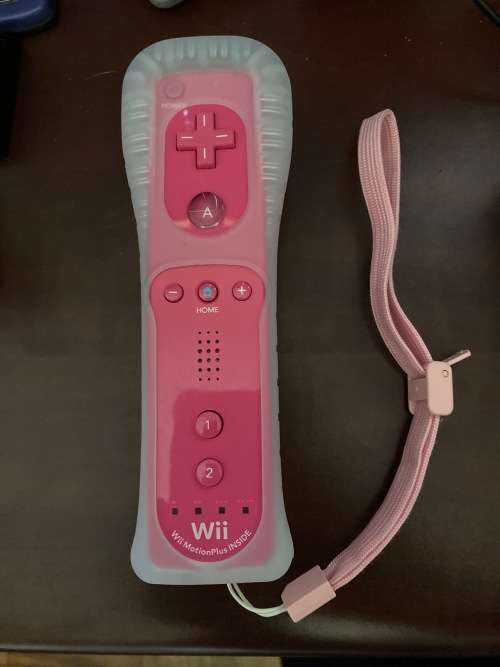 Genuine Nintendo pink Wii Remote Plus (also for Wii U)