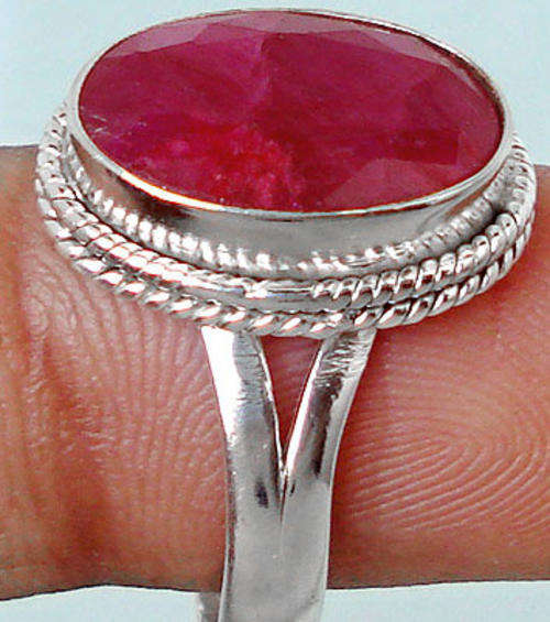 CLASSIC RED RUBY OVAL 925 STERLING SILVER SOLITAIRE ARTISAN RING Sz7.5